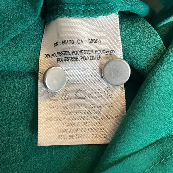 Anthropologie HD in Paris Kelly Green Silky Scalloped Blouse Top Preppy Office - Picture 6 of 7